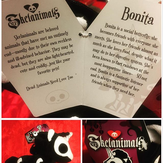 Skelanimals Plush Hangtag